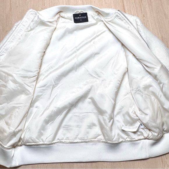 Fabletics Teddy Sherpa Oversized Bomber Jacket Bone XL NWT - Picture 3 of 11